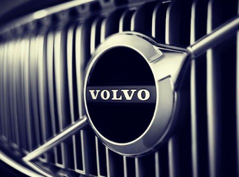 Volvo Cars oslavuje 60 rokov zdieľania poznatkov o bezpečnosti sprístupnením otvorenej digitálnej knižnice