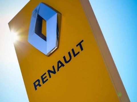 Renault odložil rozhodnutie o fúzii s automobilkou Fiat Chrysler