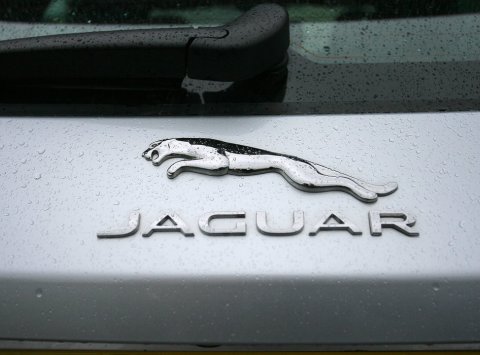 Jaguar J-Pace potvrdený. Dočkáme sa konkurenta BMW X7 a Mercedesu GLS?