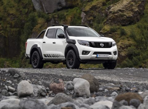 Nissan a Arctic Trucks vyzbrojili Navaru do terénu