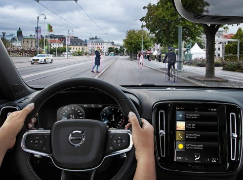 Volvo prezrádza podrobnosti o novom SUV. Bude malé a elektrické