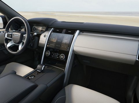 Land Rover Discovery sa dočkal modernizácie. Ďalší facelift znamená mildhybridné šesťvalce