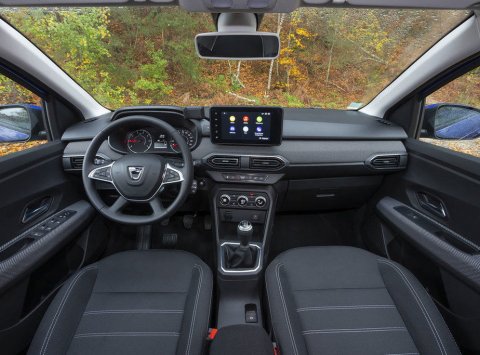 Nová Dacia Sandero a Logan prezrádza technické údaje.
