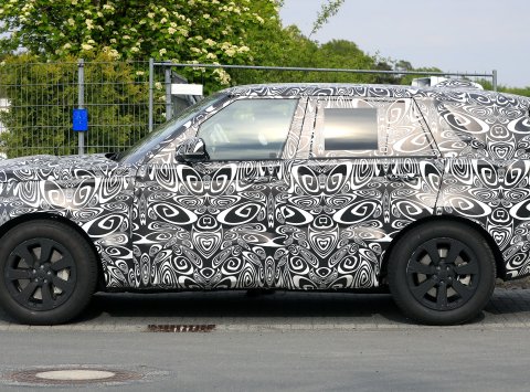Predstavenie nového modelu Range Rover klope na dvere