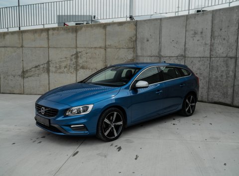 Volvo V60 D4 AT6 BUSINESS SPORT EDITION