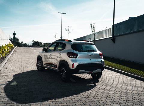 Podľa európskych novinárov je Dacia Spring najlepšia kúpa pre rok 2022