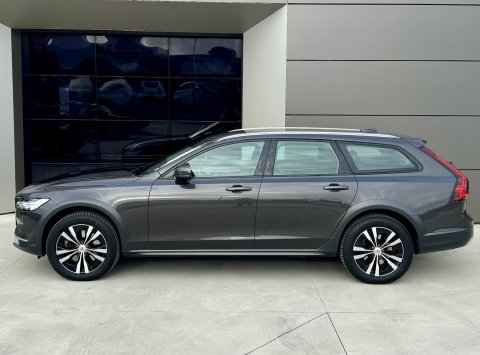Volvo V90 CROSS COUNTRY PRO B5 (D) AWD AT8