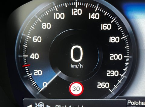 Volvo XC60 B4 AWD AT8 INSCRIPTION