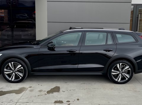 Volvo V60 CROSS COUNTRY D4 AWD AT8