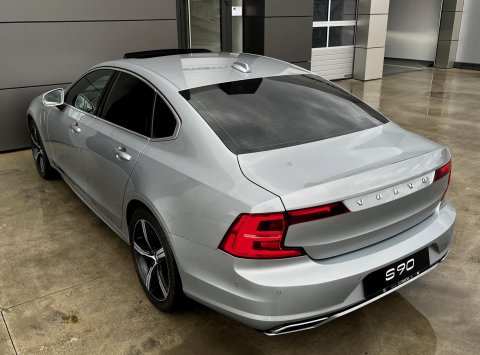 Volvo S90 T8 TWIN ENGINE eAWD AT8 R-DESIGN