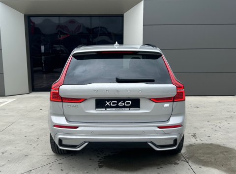 Volvo XC60 T8 AWD Recharge Ultimate DARK