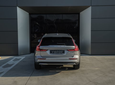 Volvo V60 Cross Country B4 AWD PLUS BRIGHT Mild-Hybrid Diesel