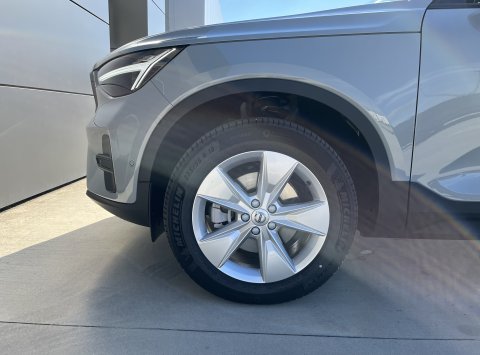 Volvo XC40 B3 AT7 CORE
