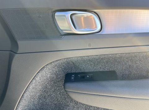 Volvo XC40 B3 AT7 CORE