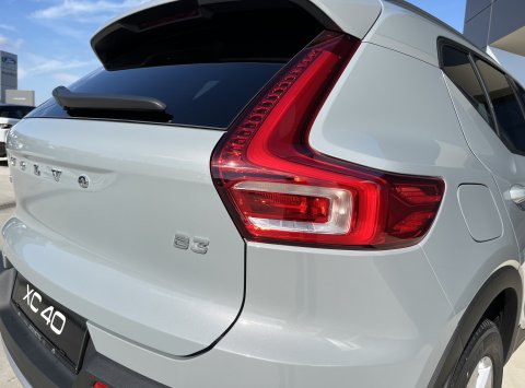 Volvo XC40 B3 AT7 CORE