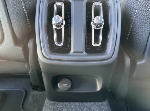 Volvo XC40 B3 AT7 CORE