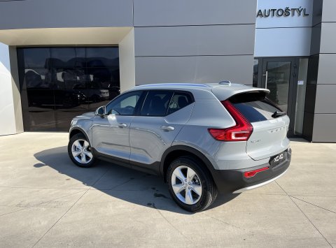 Volvo XC40 B3 AT7 CORE