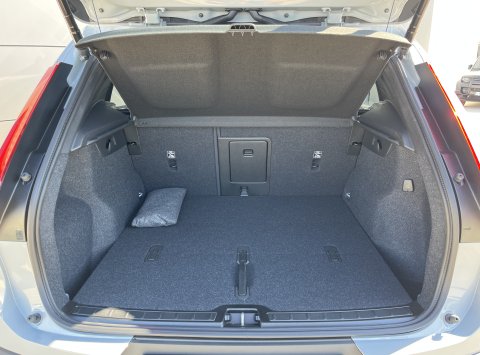 Volvo XC40 B3 AT7 CORE