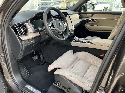 Volvo XC90 T8 eAWD PLUS DARK