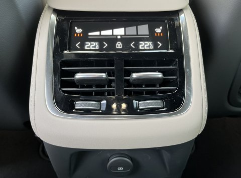 Volvo XC90 T8 eAWD PLUS DARK