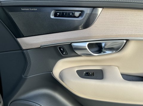 Volvo XC90 T8 eAWD PLUS DARK