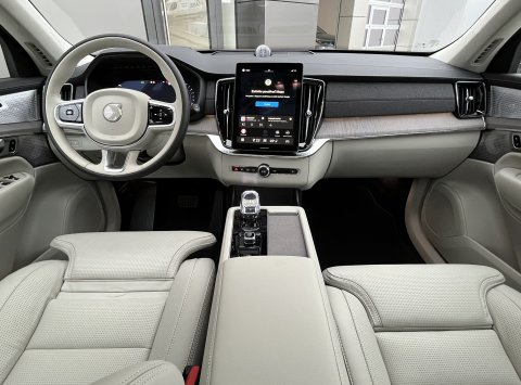 Volvo XC90 T8 eAWD ULTRA DARK