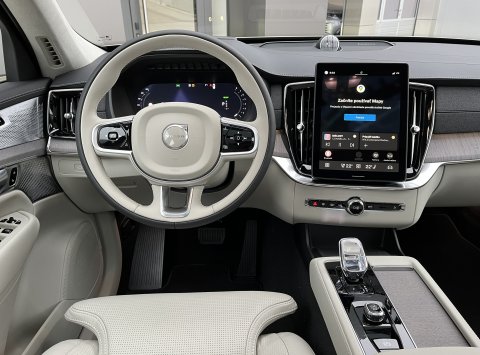 Volvo XC90 T8 eAWD ULTRA DARK