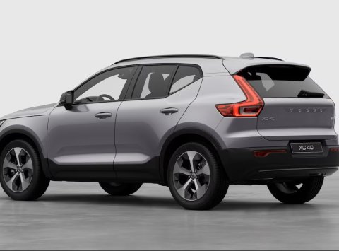 Volvo XC40 B3 PLUS DARK