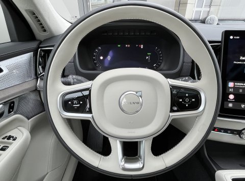 Volvo XC90 T8 eAWD ULTRA BRIGHT