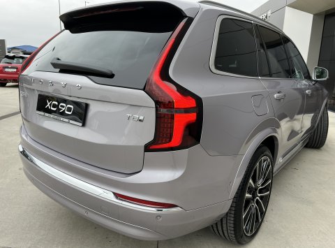 Volvo XC90 T8 eAWD ULTRA BRIGHT