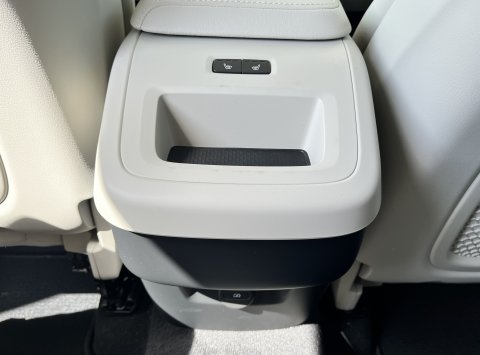 Volvo XC60 B5 AWD AT8 PLUS DARK