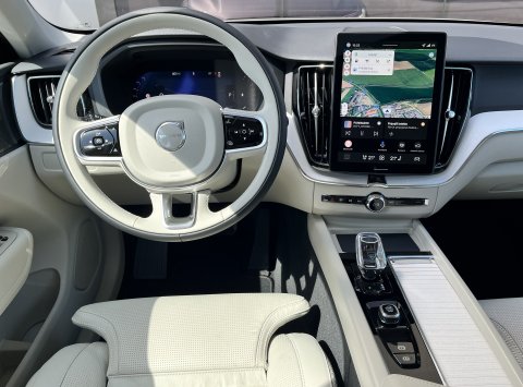 Volvo XC60 B5 AWD AT8 PLUS DARK
