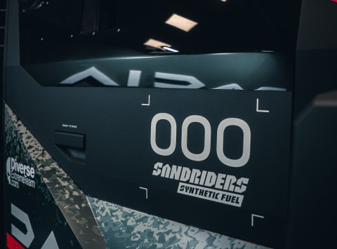 Dakarský špeciál Dacia Sandrider zavítal vďaka Autoštýlu do Nitry