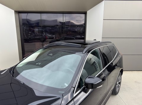 Volvo XC60 B4 (D) AWD AT8 MOMENTUM PRO