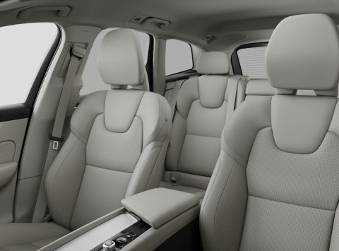 Volvo XC60 B5(P) AWD AT8 PLUS DARK