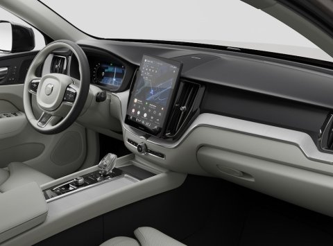 Volvo XC60 B5(P) AWD AT8 PLUS DARK