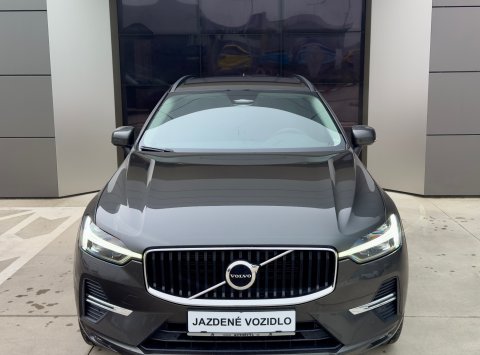 Volvo XC60 B4 (D) FWD AT8 Momentum Pro