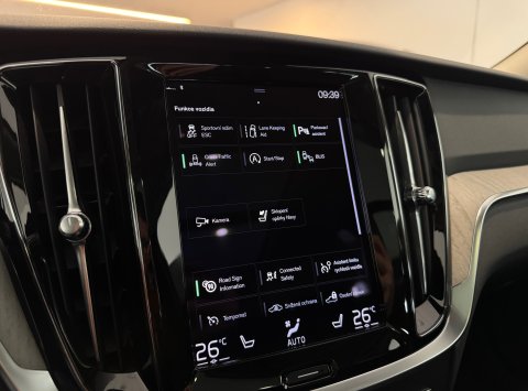 Volvo V60 B4 (D) FWD AT8 INSCRIPTION