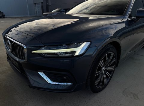 Volvo V60 B4 (D) FWD AT8 INSCRIPTION