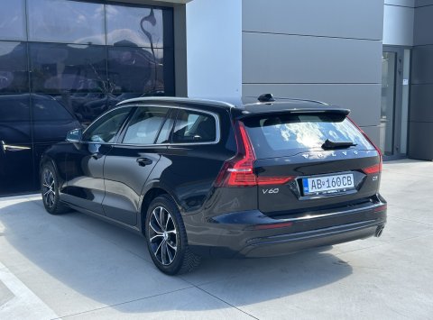 Volvo V60 D3 FWD MT6 MOMENTUM PRO