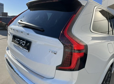 Volvo XC90 T8 eAWD AT8 PLUS BRIGHT