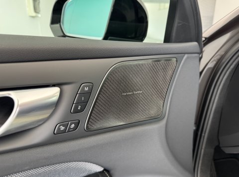 Volvo S60 B5 (P) AWD AT8 ULTIMATE DARK