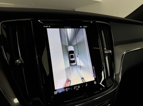 Volvo S60 B5 (P) AWD AT8 ULTIMATE DARK