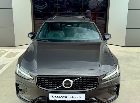 Volvo S60 B5 (P) AWD AT8 ULTIMATE DARK