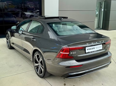 Volvo S60 B5 (P) AWD AT8 ULTIMATE DARK