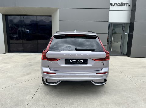Volvo XC60 B5 AWD ULTRA DARK