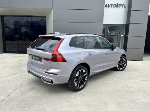 Volvo XC60 B5 AWD ULTRA DARK
