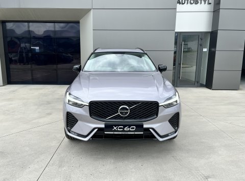 Volvo XC60 B5 AWD ULTRA DARK