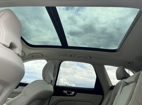 Volvo XC60 B5 AWD ULTRA DARK