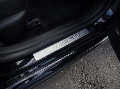 Prvá jazda Renault Megane RS: Kráľ je naspäť